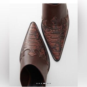 Coco Toe- Mango Brown Heeled Boots with Intricate Pattern